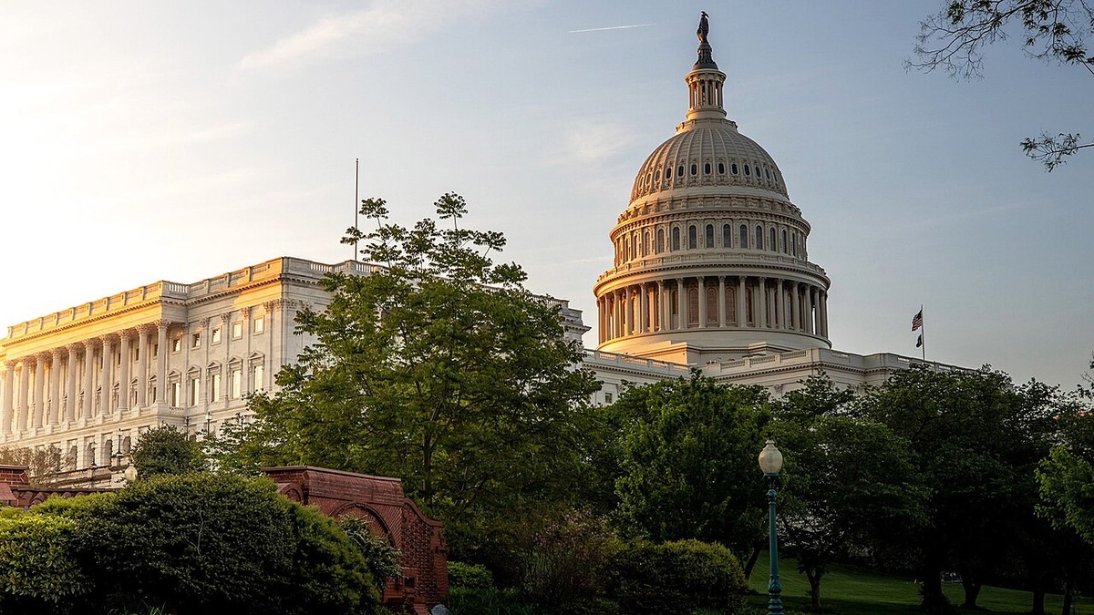 Финальный проект CLARITY Act разрешает награды за использование стейблкоинов