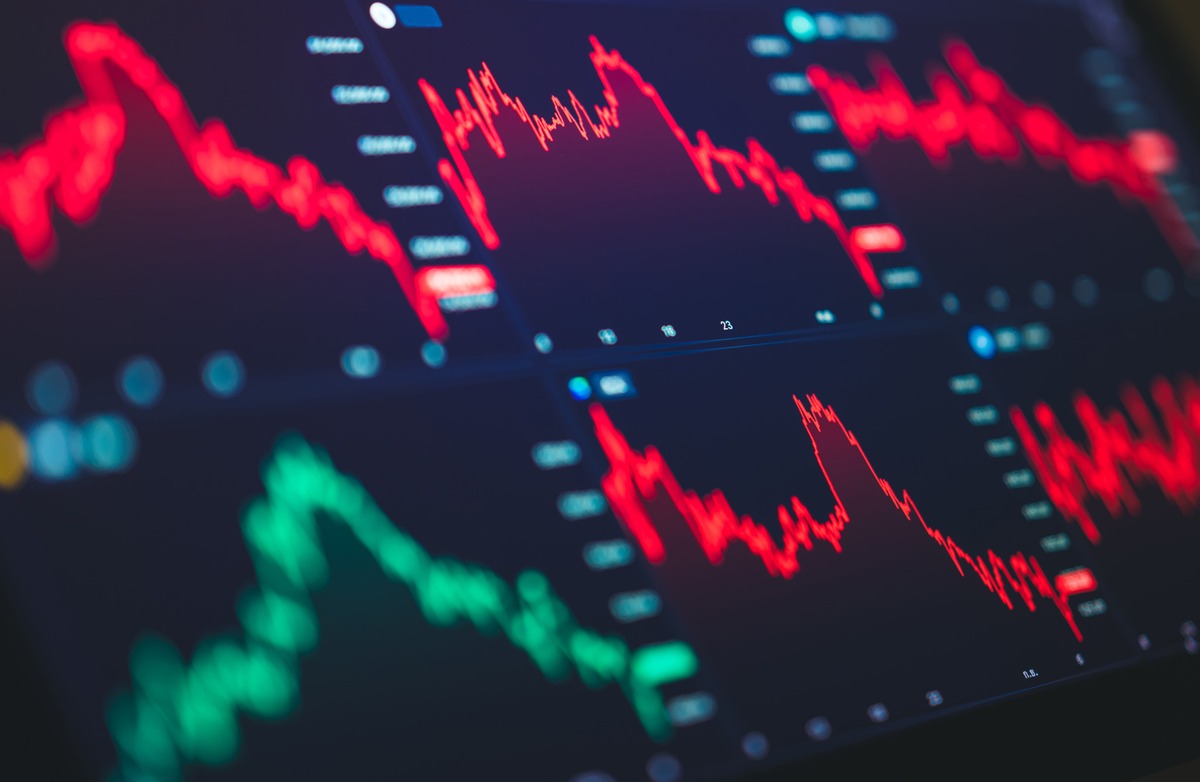 Ethena начала обеспечивать USDe токенизированными акциями с хеджем на Binance