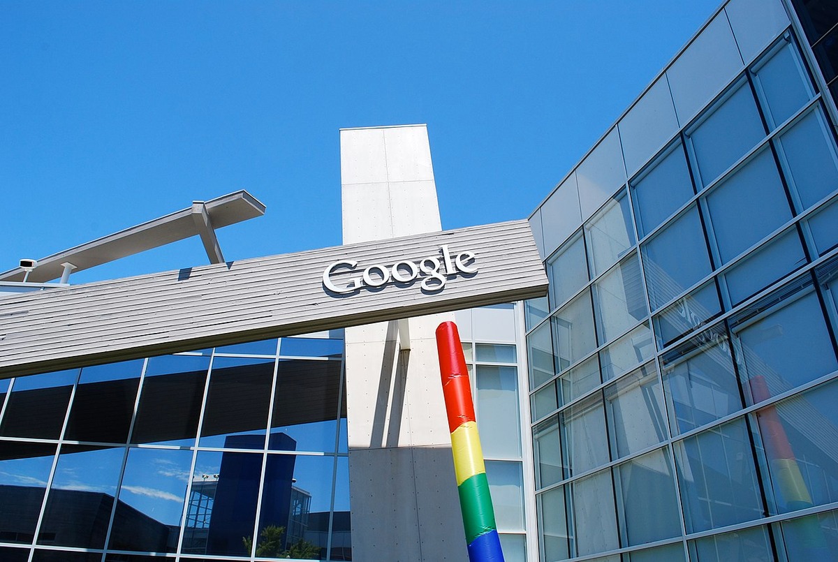 Google оспорила требования ЕС открыть Android ИИ-конкурентам и делиться поисковыми данными