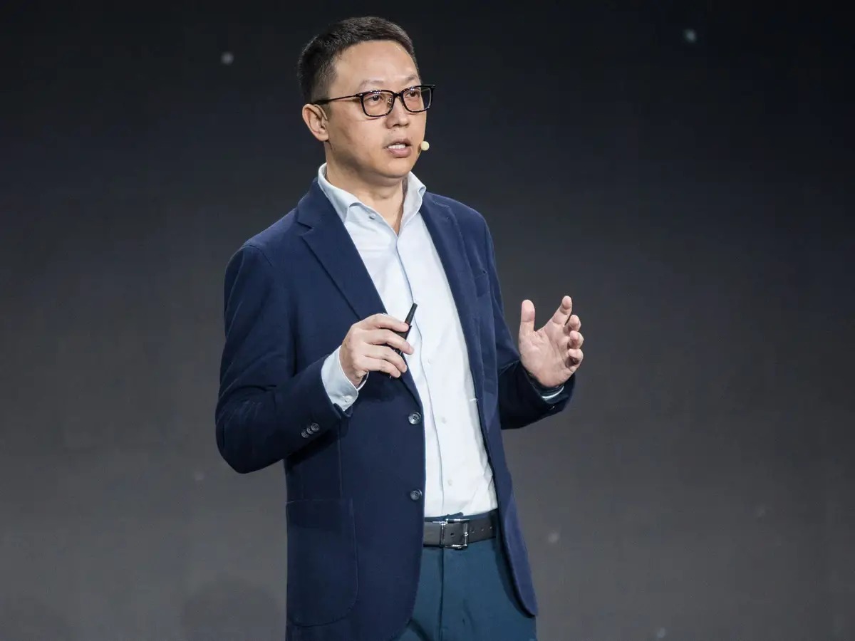 Alibaba представила ИИ‑ускоритель Zhenwu V900 с 216 ГБ памяти