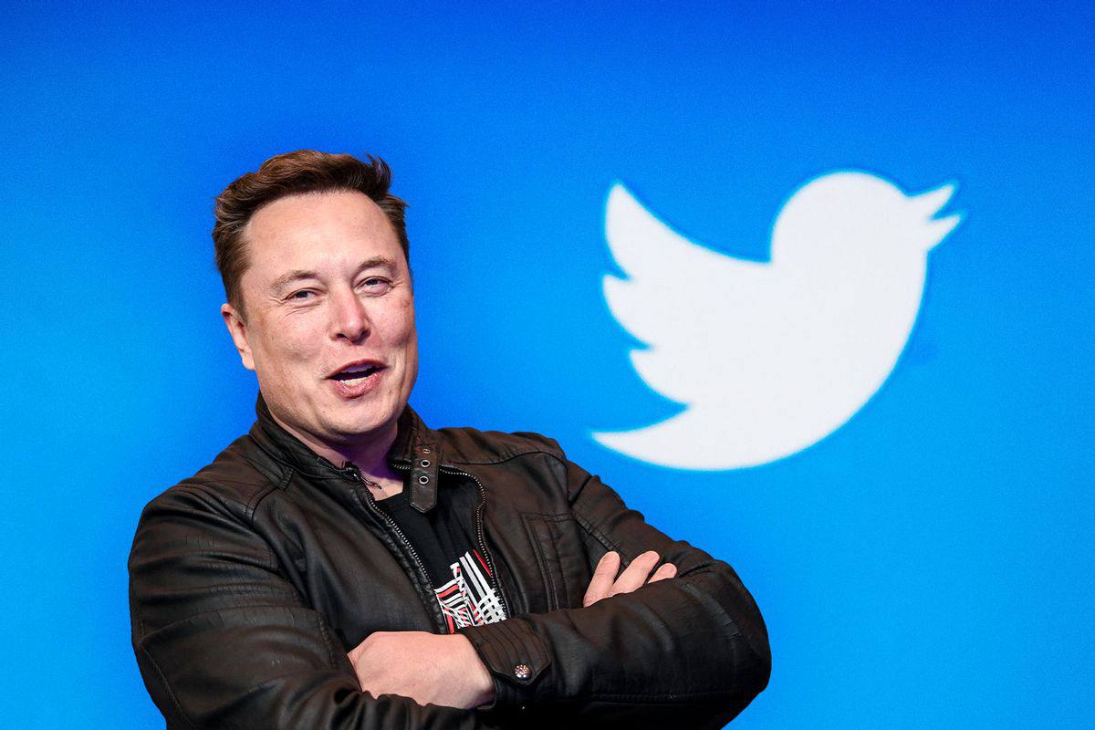 Илон Маск начал чистки в Twitter сразу после покупки