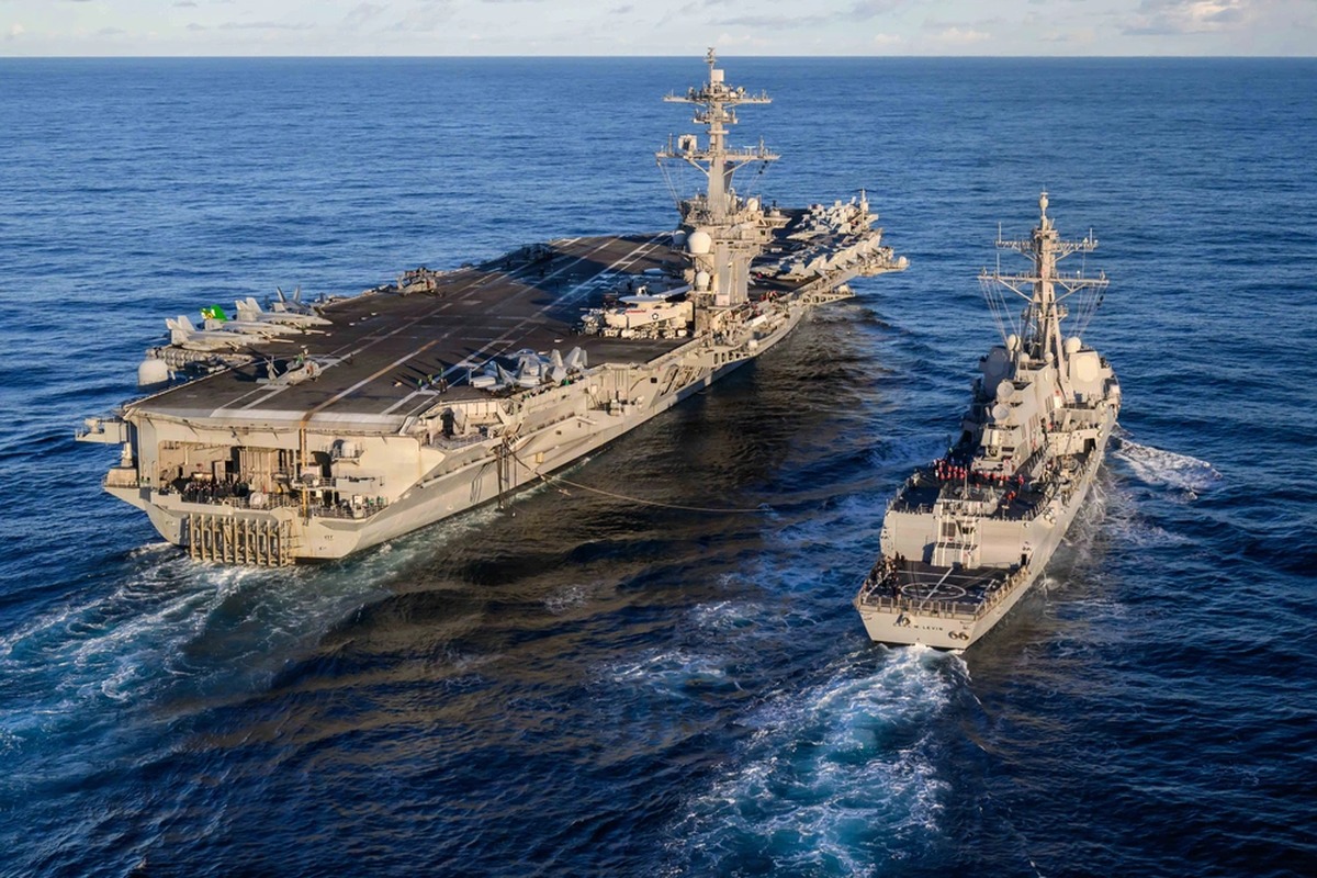 США направляют на Ближний Восток ещё 9 тысяч военных и авианосец Theodore Roosevelt