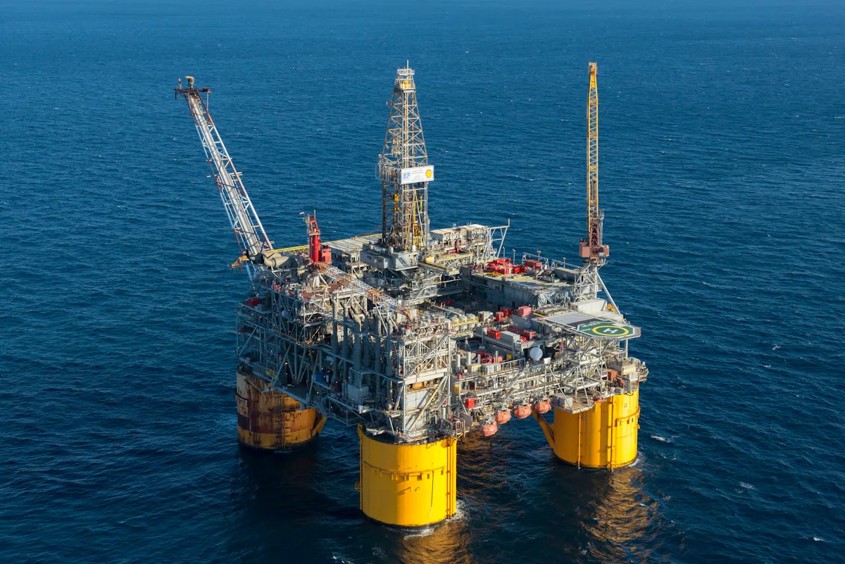 Из-за урагана «Исаиас» остановили четверть добычи нефти в Мексиканском заливе